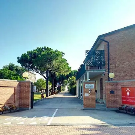 Centro Vacanze Hotell 5*